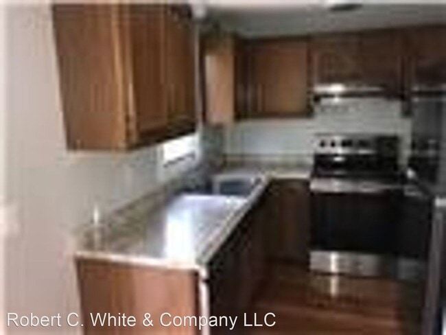 Building Photo - 2 br, 1.5 bath House - 29 Colonial Village