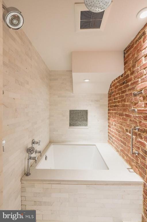 Building Photo - 2428 Tunlaw Rd NW