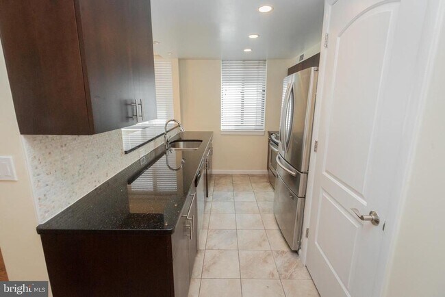 Building Photo - 1140 23rd St NW