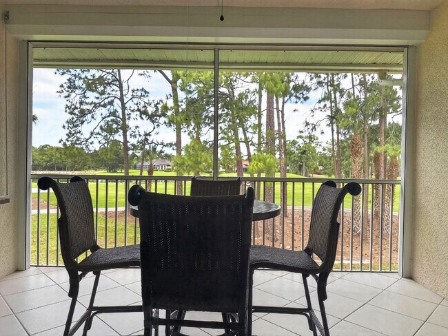 Building Photo - 2-bedroom + den condo in Lely Resort!