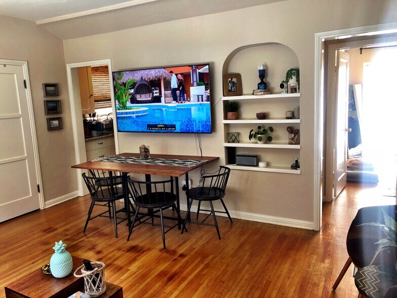 Building Photo - 437 23rd Pl