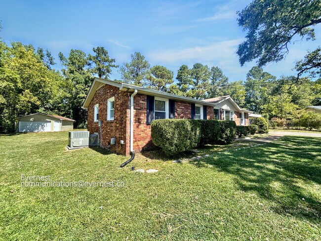 Building Photo - 403 Nokes Ct
