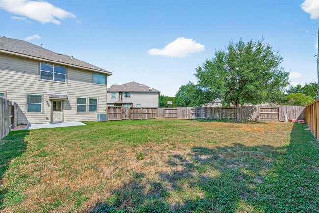 Building Photo - 24670 Folkstone Cir