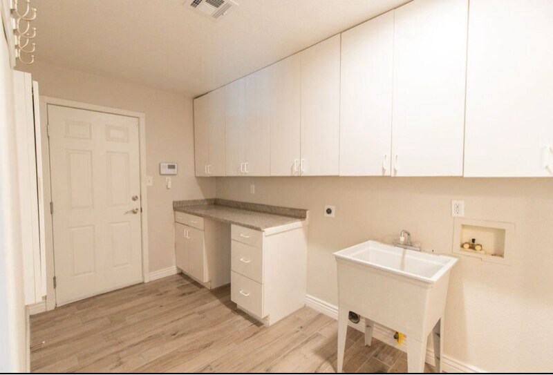 Building Photo - 5120 S Dorsey Ln