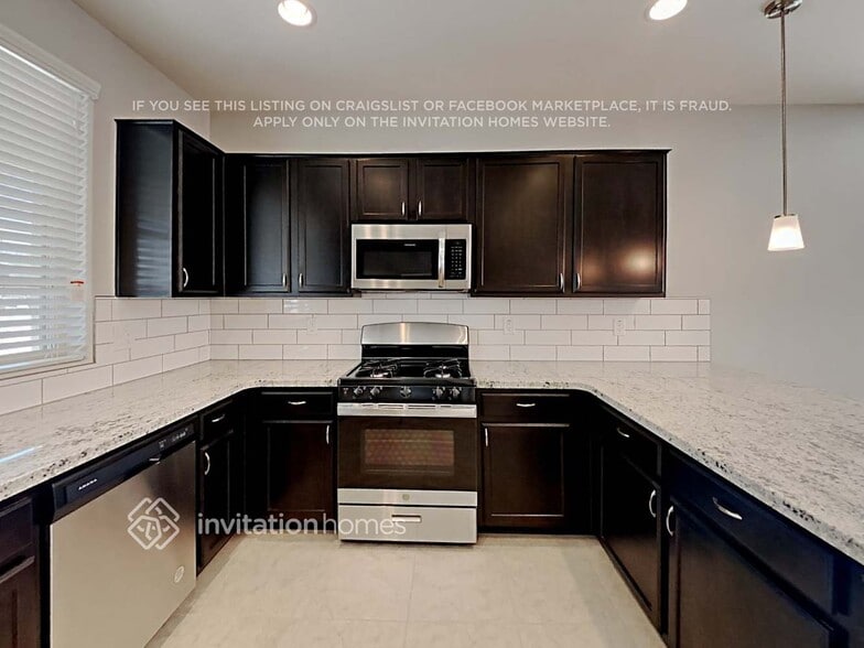 Building Photo - 1636 N 209th Ave