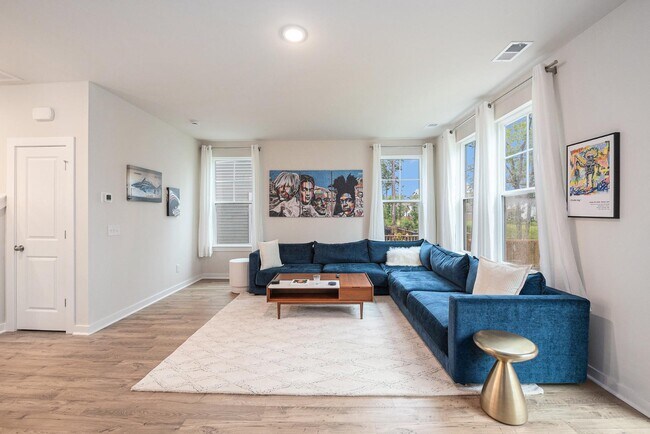 Building Photo - 1039 Old Cypress Run