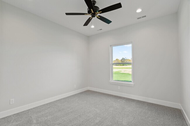 Building Photo - 2801 Easley Cabin Cir