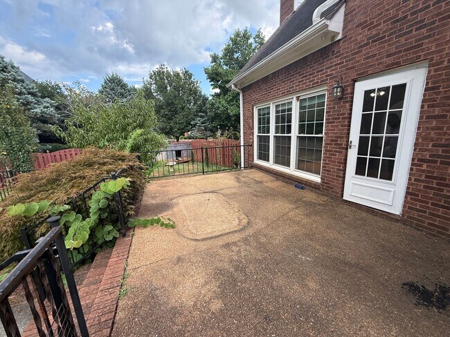Building Photo - Spacious 5-Bedroom Home on a Corner Lot in...