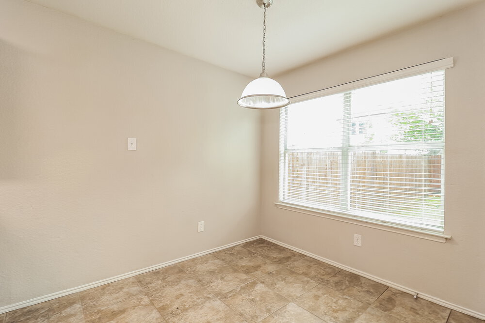 Building Photo - 10628 Wild Oak Dr