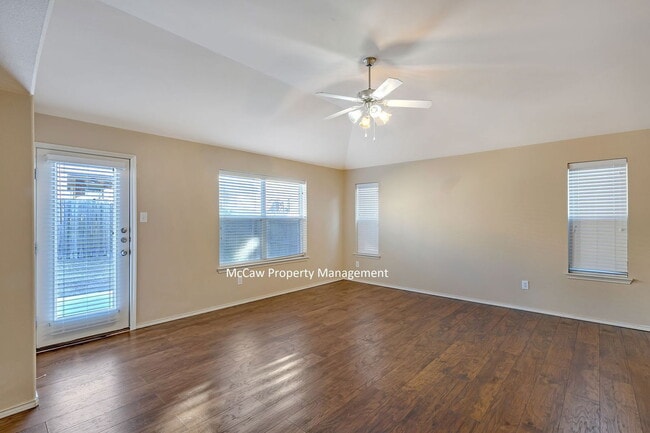 Building Photo - 9032 Heartwood Dr