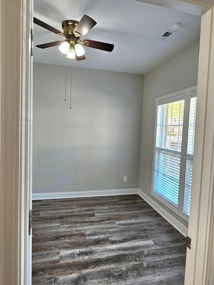 Office - 5817 Fox Point Cir