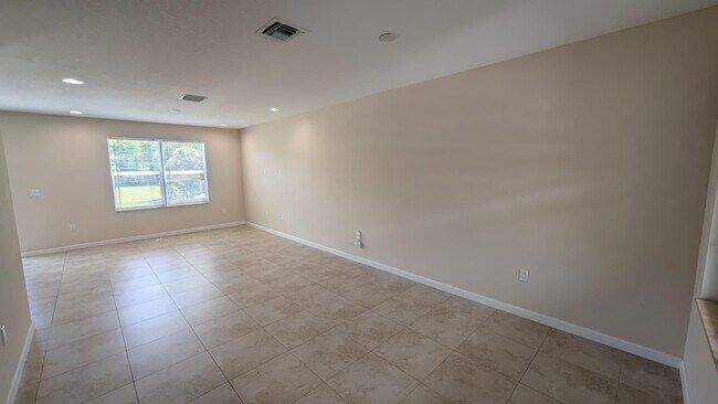 Building Photo - 2900 NW Treviso Cir