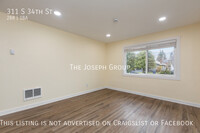 Building Photo - Bright and spacious 2 bedroom home in Tacoma!