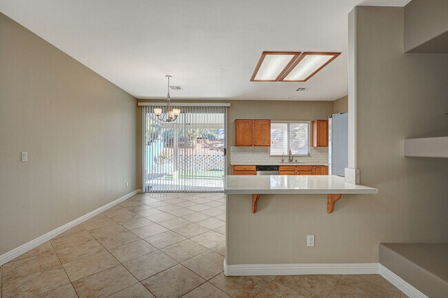 Building Photo - 1005 Prestige Meadows Pl