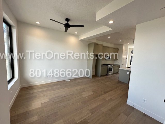 Building Photo - This property offers a NO DEPOSIT option a...