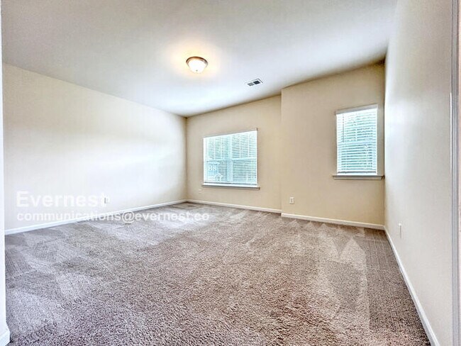 Building Photo - 116 Waterside Dr