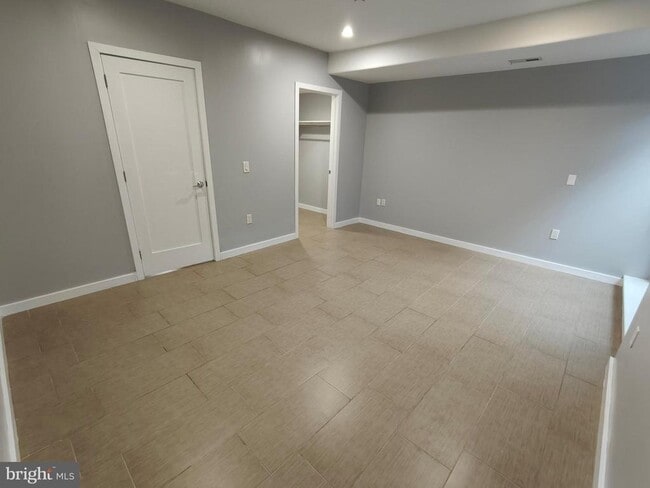 Building Photo - 1105 Mt Vernon St