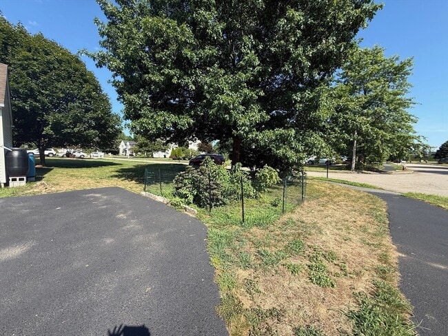 Building Photo - 10 Ptarmigan Dr