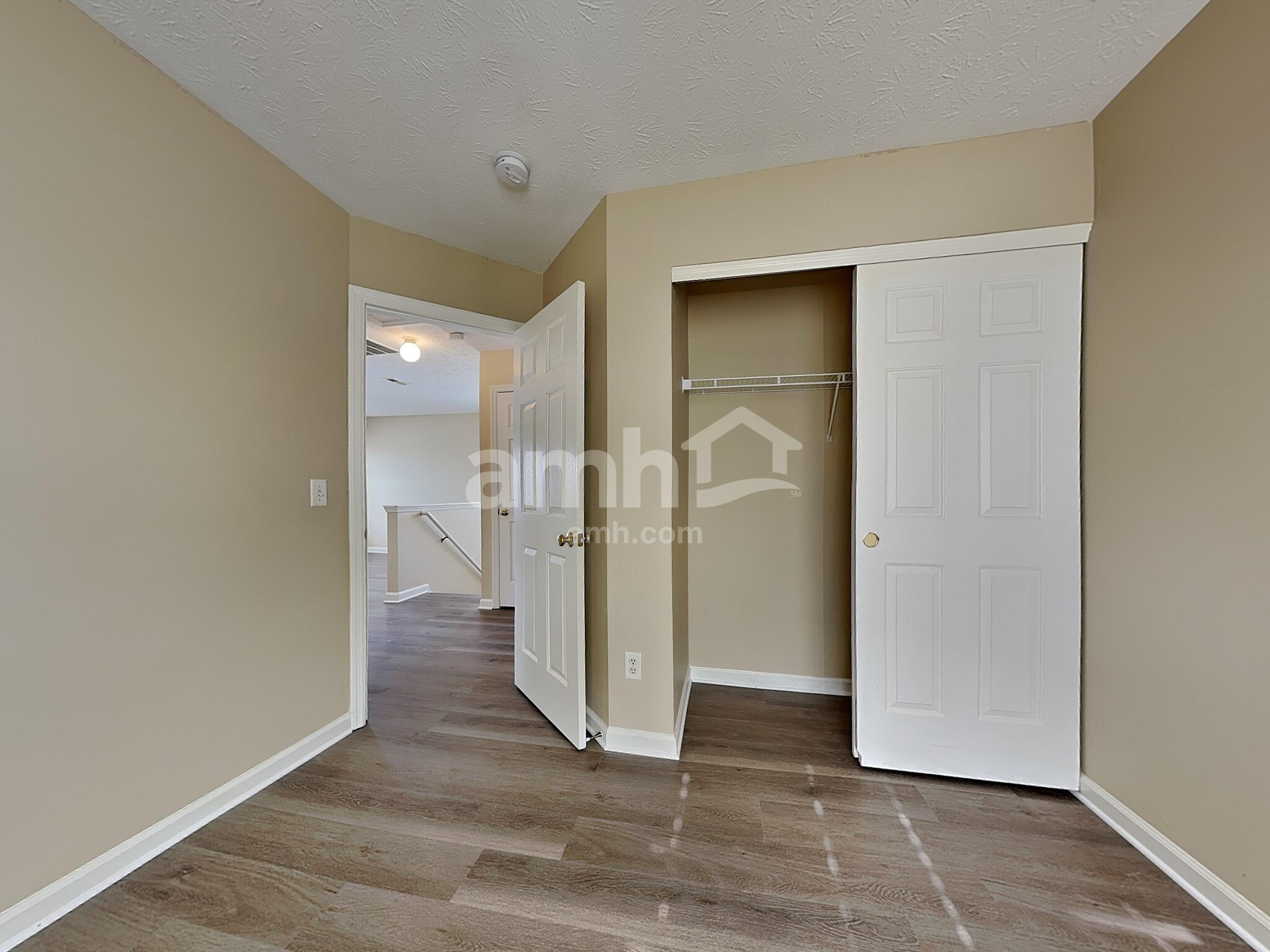 Building Photo - 10024 Oriole Ct