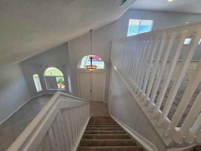 Building Photo - 9310 Silver Glen Way