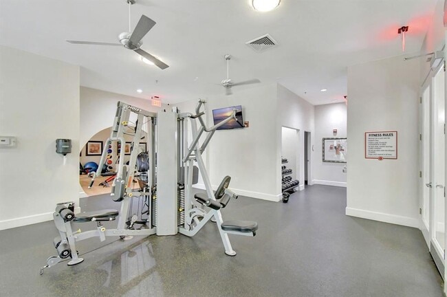 Building Photo - 1830 Radius Dr