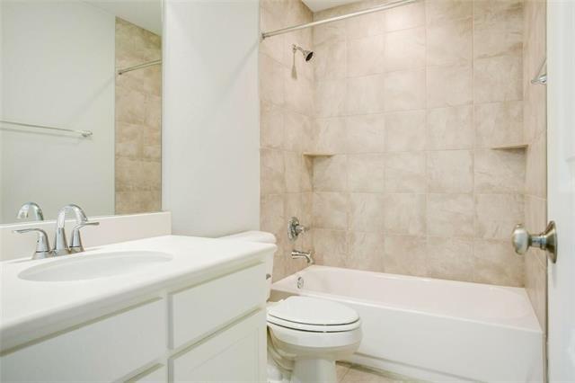 Building Photo - 2221 Longwood Dr