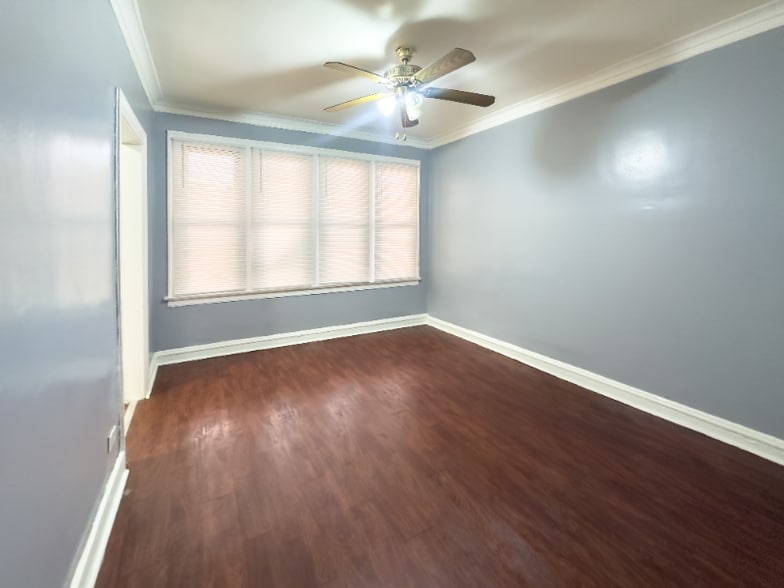 Building Photo - 8305 S Ashland Ave