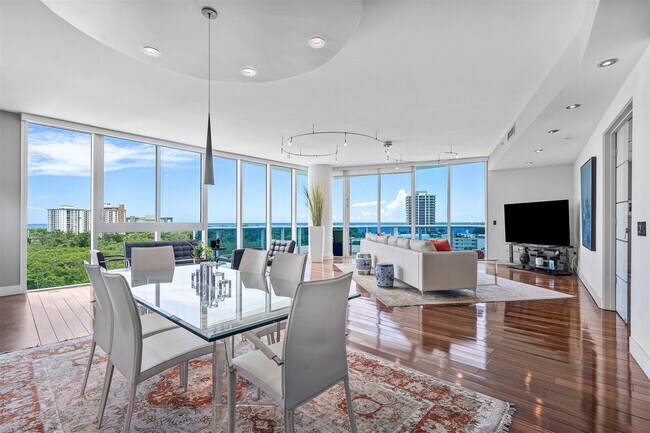 Building Photo - 715 Bayshore Dr