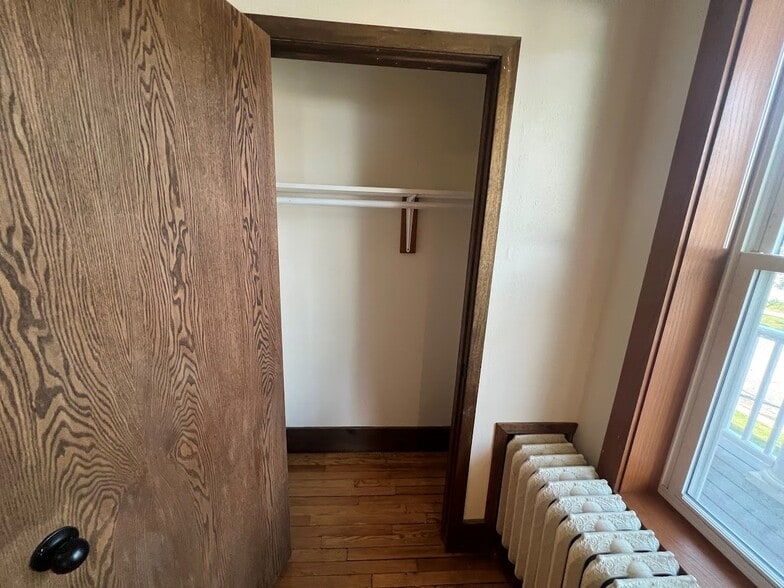 Building Photo - 601 E Gorham St