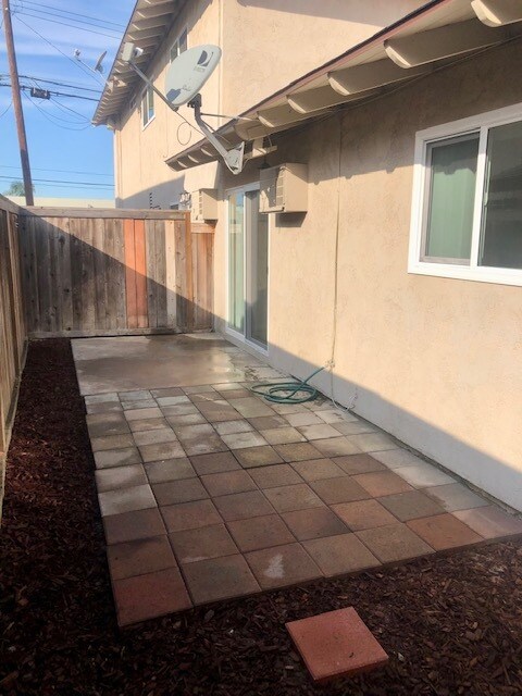 Private Patio to Patio Door - 16181 Ganges Lane #2, Huntington Beach, CA 92647