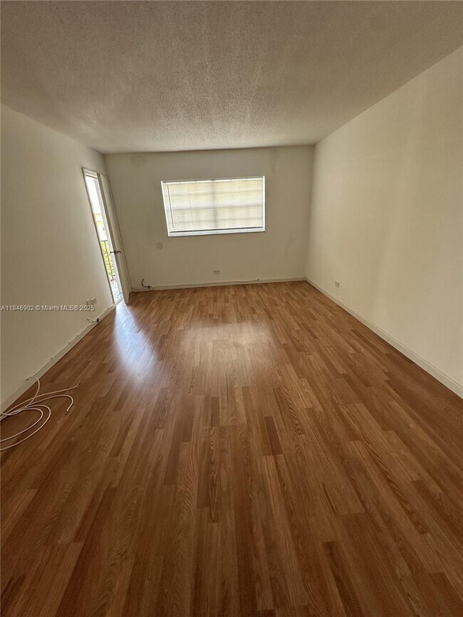 Building Photo - 8107 SW 72nd Ave