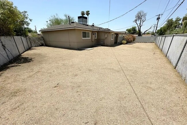 Building Photo - 7421 E Belleview St