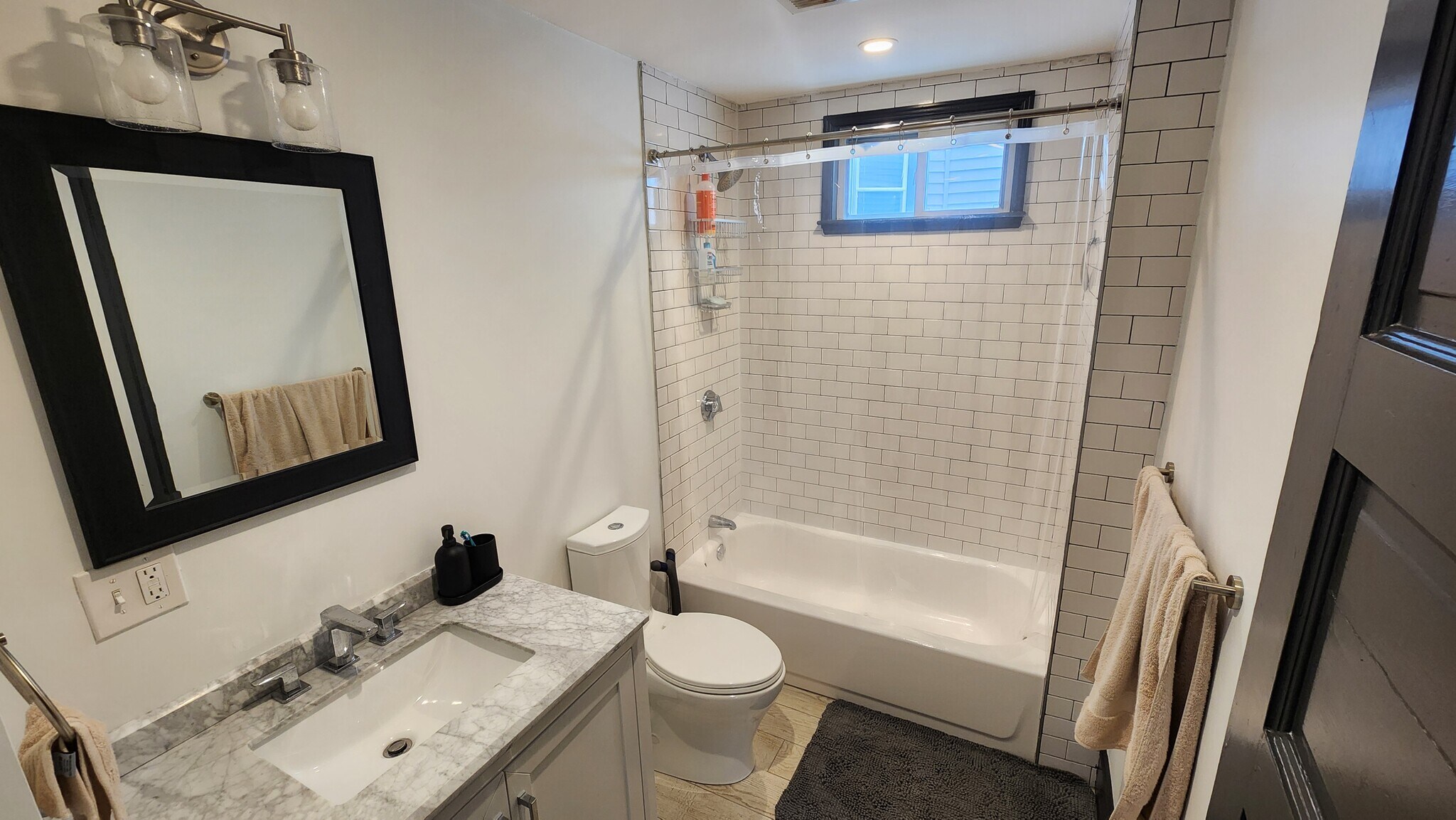 Building Photo - 19 Peverell St