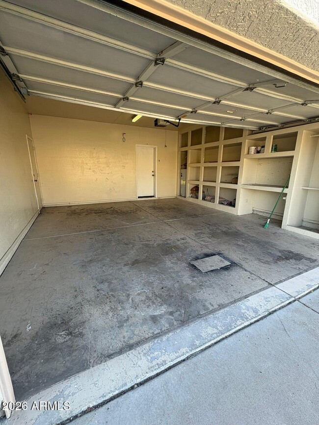 Building Photo - 1913 E Marquette Dr