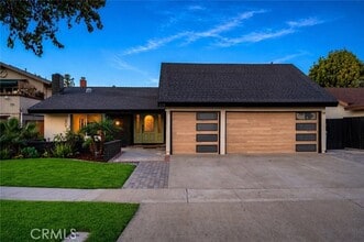 Building Photo - 409 W Sierra Dr