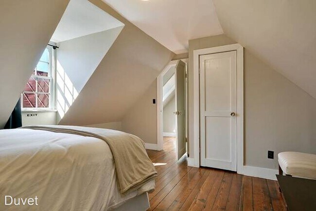 Building Photo - 75 Spring St