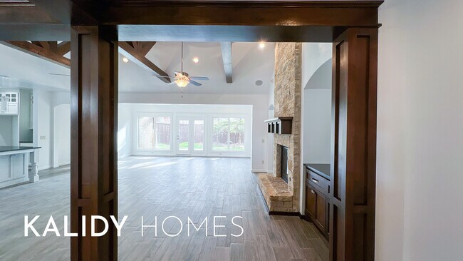Building Photo - 13504 Rock Canyon Rd