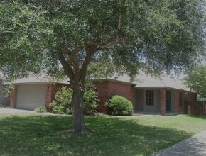 Building Photo - 6018 Sutherland Dr