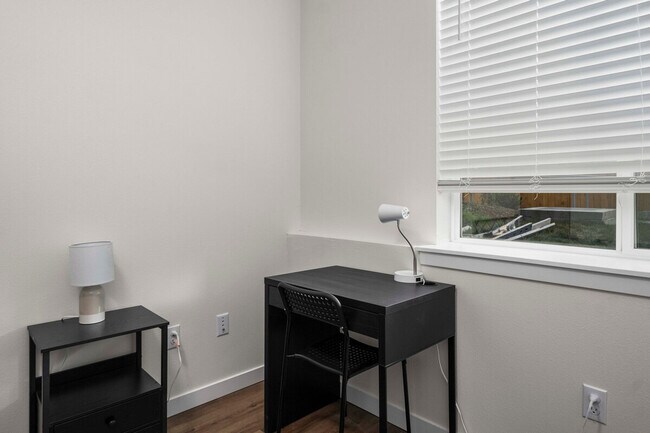 Building Photo - 4502 S Puget Sound Ave