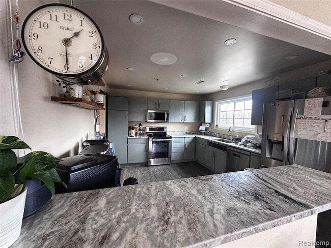 Building Photo - 28122 Carlton Way Dr