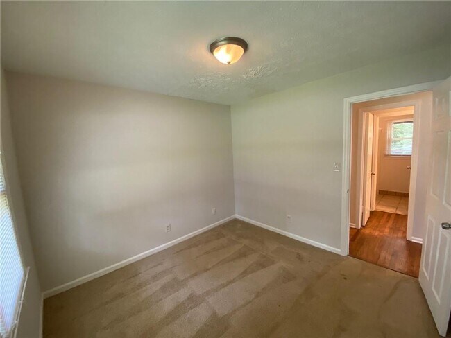Building Photo - 1485 Peachcrest Ct