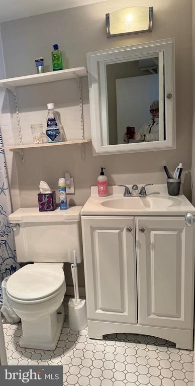 Building Photo - 200 Locust St