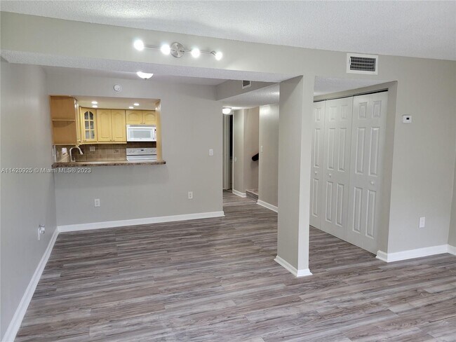 Building Photo - 11123 NW 7th St