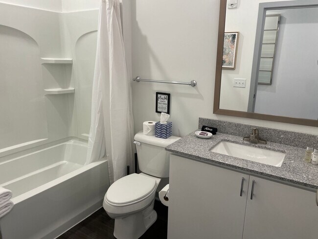 Building Photo - 5102 Aldersgate Dr