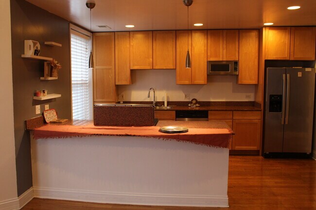 Building Photo - 5837 S Calumet Ave