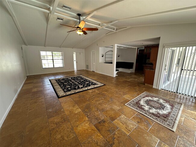 Building Photo - 364 NW 107th Terrace