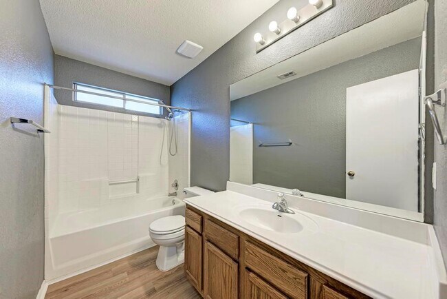 Building Photo - 1203 Tricia Cove