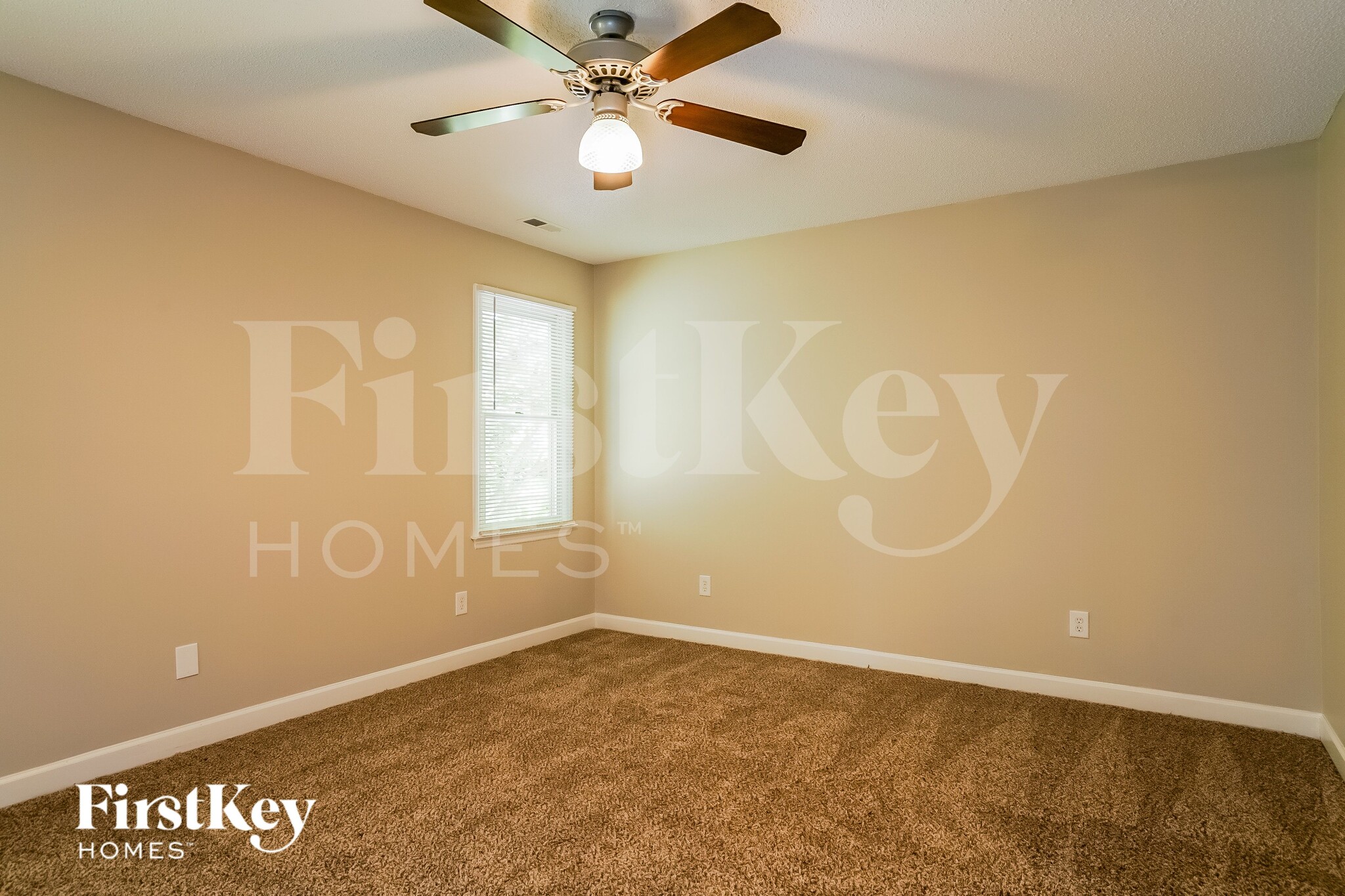 Building Photo - 202 Dalmeny Dr