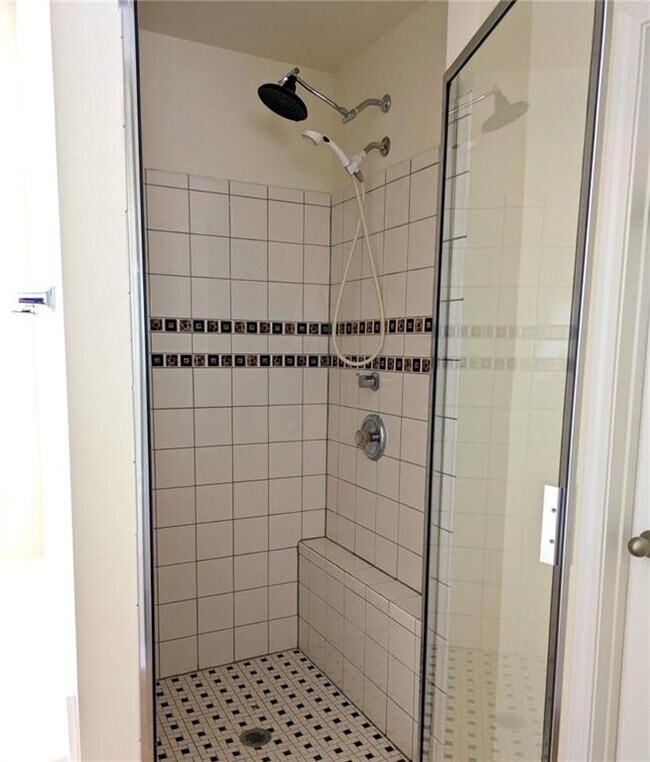 Building Photo - 3075 Whittier Way