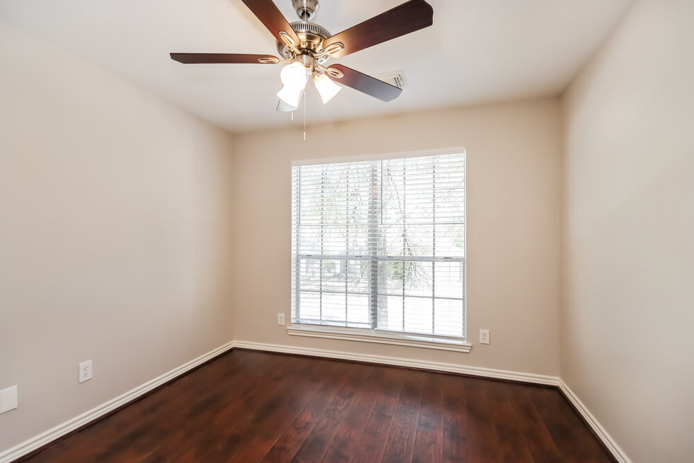 Building Photo - 18607 Timbers Dr